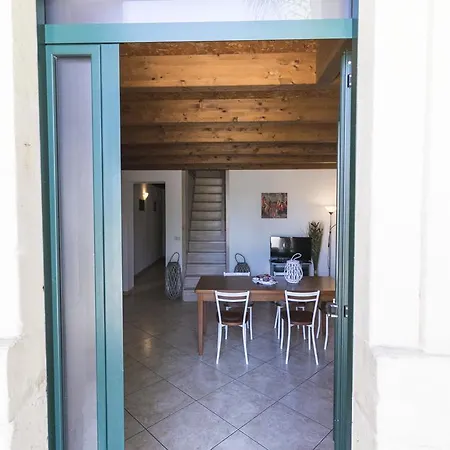 Tarantola Bed & Breakfast *